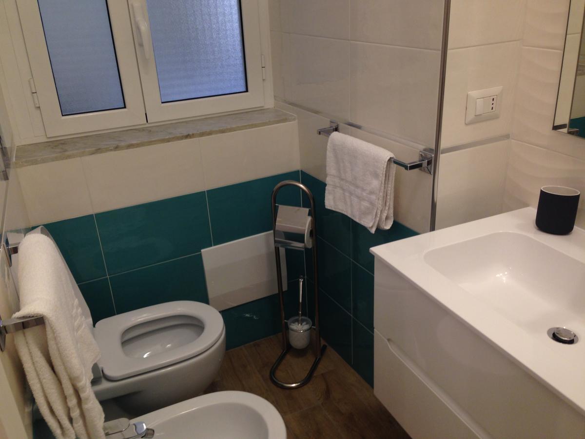 Il Giglio Rosso Apartment Napoli Bagian luar foto